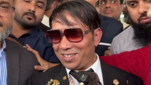 বিপিএল গোনার টাইম নাই, আইপিএল নিয়ে চিন্তা করি : সিলেটের উপদেষ্টা