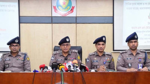 ওই রাতে পুলিশের নিষ্ক্রিয় থাকার ব্যাখ্যা দিল ডিএমপি