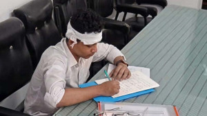 হলে সিলিং ফ্যান খুলে পড়ল এসএসসি পরীক্ষার্থীর মাথায়
