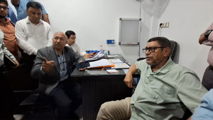 স্বাস্থ্যমন্ত্রীর অভিযানে লাইসেন্সহীন ক্লিনিক সিলগালা, দুই চিকিৎসককে শোকজ