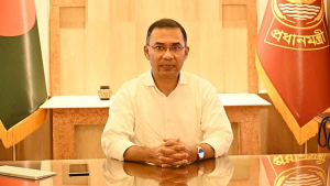 রাজনৈতিক মতাদর্শের ঊর্ধ্বে থেকে পদোন্নতির নির্দেশ প্রধানমন্ত্রীর