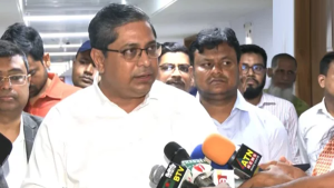 ঢাকার তিন বস্তি পুনর্বাসনে চীনের সহায়তার প্রস্তাব: মীর শাহে আলম