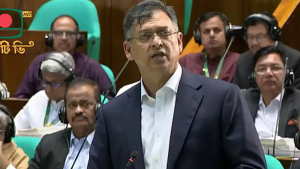 ১৫ বছরে প্রায় ২০ হাজার আগ্নেয়াস্ত্রের লাইসেন্স দেওয়া হয়েছে: স্বরাষ্ট্রমন্ত্রী