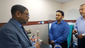 সরকারি অফিস চলাকালীন প্রাইভেট ক্লিনিকে প্র্যাকটিস করায় চিকিৎসক বরখাস্ত