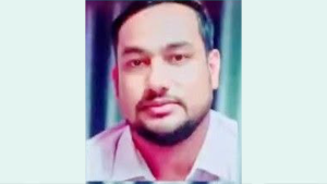 গৃহবধূর ঘরে আপত্তিকর অবস্থায় যুব জামায়াত নেতা আটক