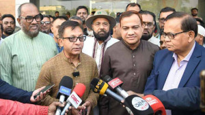 বাজার স্থিতিশীল রাখতে পর্যাপ্ত পণ্য মজুদ আছে : বাণিজ্যমন্ত্রী
