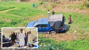 প্রতিমন্ত্রীকে গার্ড অব অনার দিতে যাওয়ার পথে গাড়ি উল্টে ৮ পুলিশ আহত