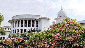 পুরো রমজান মাসে হাইস্কুল বন্ধ রাখতে হাইকোর্টের নির্দেশ