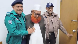 ট্রাইব্যুনালে আত্মসমর্পণ করলেন ফাঁসির আসামি আবুল কালাম আজাদ