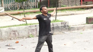 ‘আবু সাঈদ গুলিতে মারা যাননি, গেঞ্জিতে ছিদ্র ছিল না’