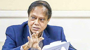 ৫ ব্যাংকের আমানতকারীরা দুই বছরের মধ্যে টাকা ফিরে পাবেন: গভর্নর