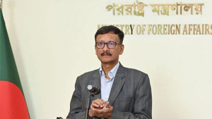 কূটনীতিকদের পরিবার সরিয়ে নিতে ভারতের সিদ্ধান্তে যা বললেন পররাষ্ট্র উপদেষ্টা