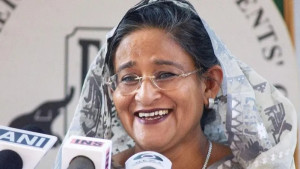 দিল্লিতেই বারবার আ. লীগের সংবাদ সম্মেলন! কিন্তু কেন?