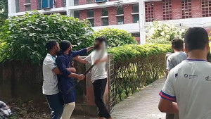 আম্মারসহ শিবির নেতাকর্মীর হাতে মারধরের শিকার আহত দুই শিক্ষার্থী গ্রেপ্তার