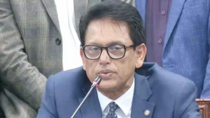 ডিসেম্বরে শিক্ষার্থীদের হাতে নতুন বই দিতে চায় সরকার