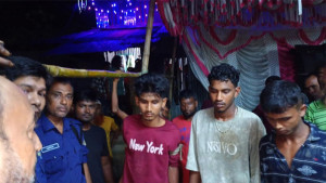 সিগারেট খেতে বাঁধা দেওয়ায় খুন