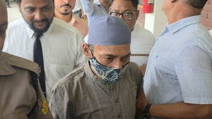 কন্যা হত্যার রায় শুনতে আদালতে রামিসার বাবা