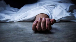 রাতে চাচার সঙ্গে ঘুমিয়ে ছিলেন, সকালে গাছে ঝুলছিল মরদেহ