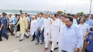 তিস্তা ব্যারেজ পরিদর্শন করলেন সরকারের তিন মন্ত্রী