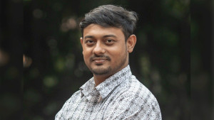 নাসীরুদ্দীন পাটওয়ারীকে আদালতে হাজির হতে সমন জারি