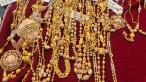 আবারও বাড়ল সোনার দাম