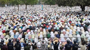 শোলাকিয়ায় ঈদের জামাতে জনসমুদ্র