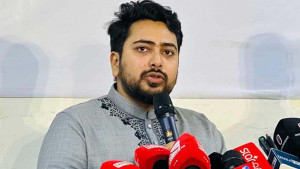 কারচুপির অভিযোগে নাহিদ ইসলামের আসনের ব্যালট সংরক্ষণের নির্দেশ