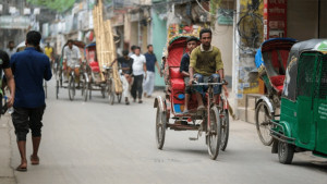 শ্রীপুরে অটো চালককে গলাকেটে হত্যা
