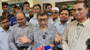 পটিয়া হাসপাতালে আকস্মিক স্বাস্থ্যমন্ত্রী, একগুচ্ছ সেবার ঘোষণা