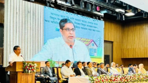 নিজ বাসভবনের সৌরবিদ্যুৎ থেকে গ্রিডে ১২০০ ইউনিট দিয়েছেন প্রধানমন্ত্রী