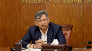 তত্ত্বাবধায়ক সরকারব্যবস্থা পরিবর্তনে গণভোটের বিধান আসছে: স্বরাষ্ট্রমন্ত্রী