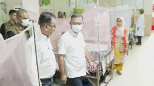 চিকিৎসকের কক্ষে ধূমপান, বরখাস্তের নির্দেশ প্রধানমন্ত্রীর