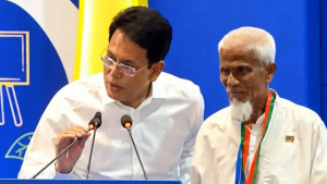 ৫২ বছর এক টাকায় পড়িয়ে রাষ্ট্রীয় সম্মাননা পেলেন ‘এক টাকার শিক্ষক’