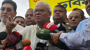 জনগণের আস্থা ধরে রাখাই বিএনপির বড় চ্যালেঞ্জ: রিজভী